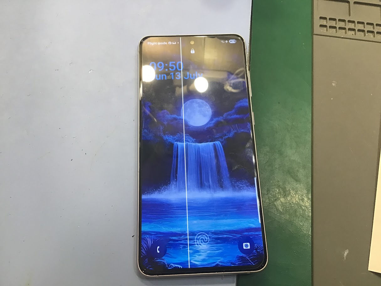 GalaxyS21のバッテリー交換ならデータそのまま修理可能なスマホ修理工房セレオ甲府店へ！